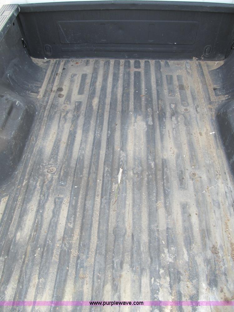 image for item A4930 2006 Ford F250 XLT Super Duty pickup truck