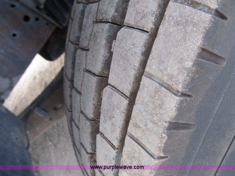 image for item A4931 2007 Ford F550 XL Super Duty service truck