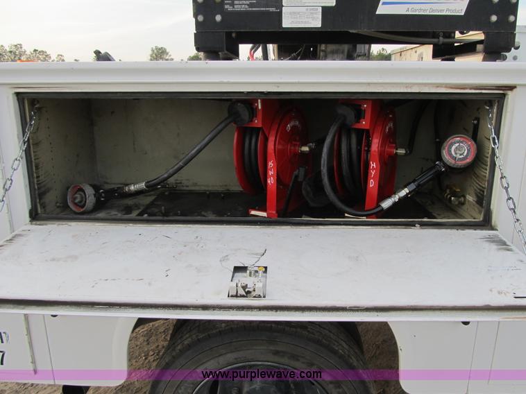 image for item A4931 2007 Ford F550 XL Super Duty service truck