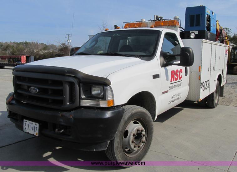 image for item A4932 2004 Ford F550 XL Super Duty service truck