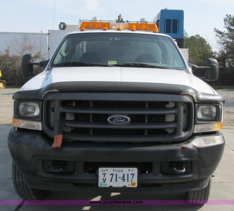 image for item A4932 2004 Ford F550 XL Super Duty service truck