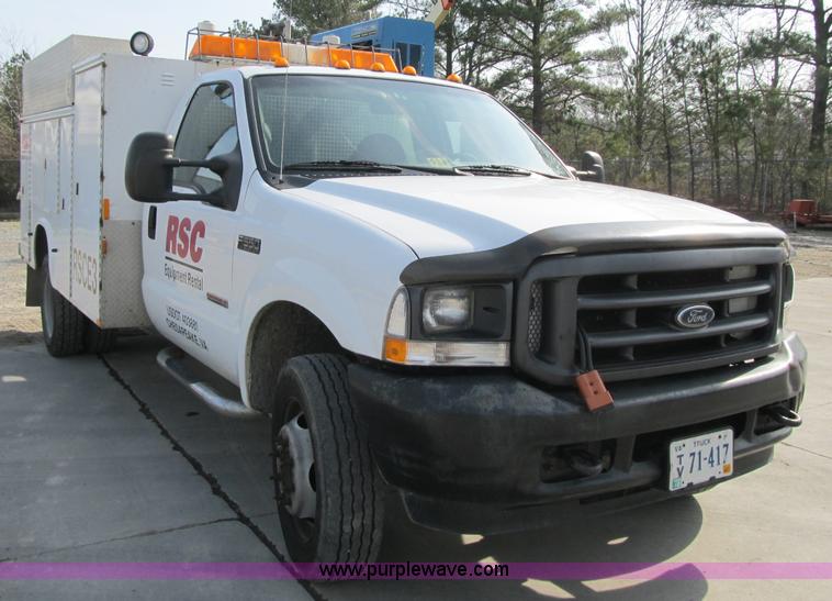 image for item A4932 2004 Ford F550 XL Super Duty service truck