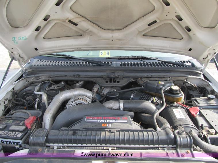 image for item A4932 2004 Ford F550 XL Super Duty service truck