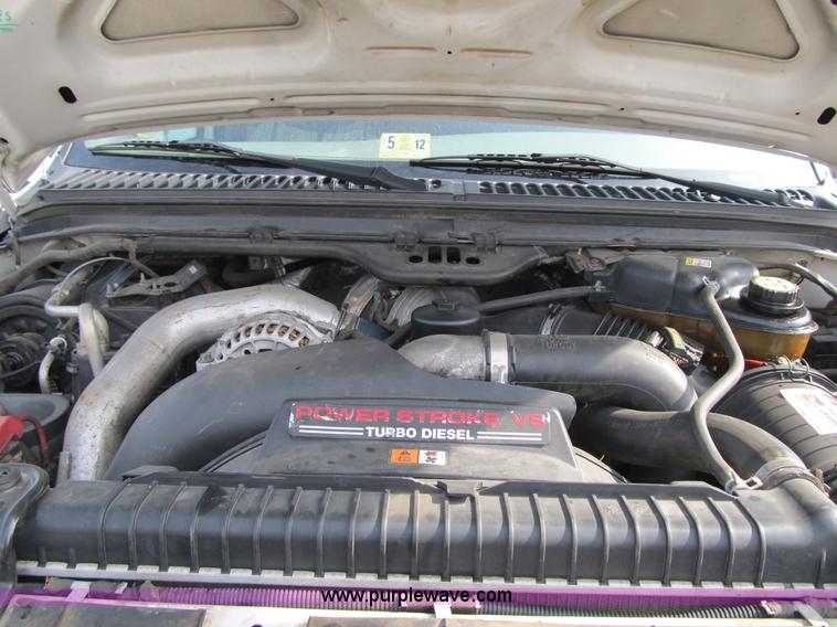 image for item A4932 2004 Ford F550 XL Super Duty service truck