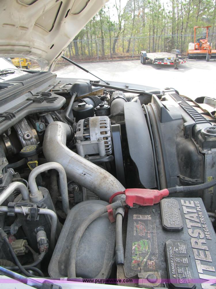 image for item A4932 2004 Ford F550 XL Super Duty service truck