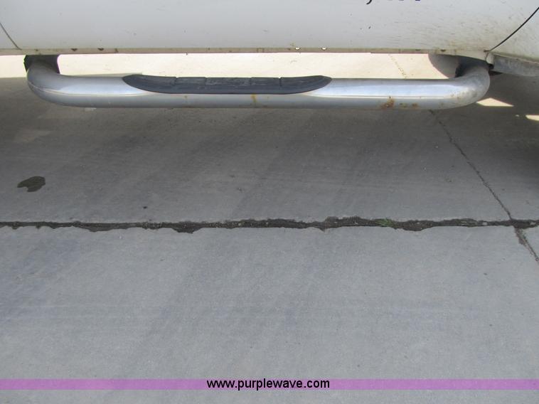 image for item A4932 2004 Ford F550 XL Super Duty service truck