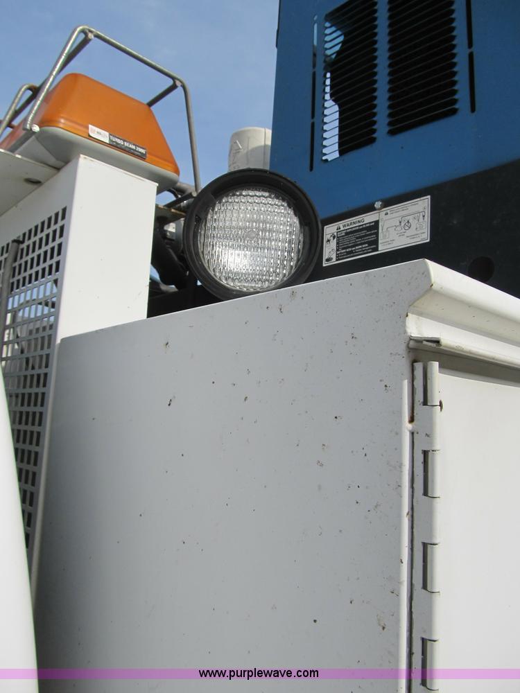 image for item A4932 2004 Ford F550 XL Super Duty service truck