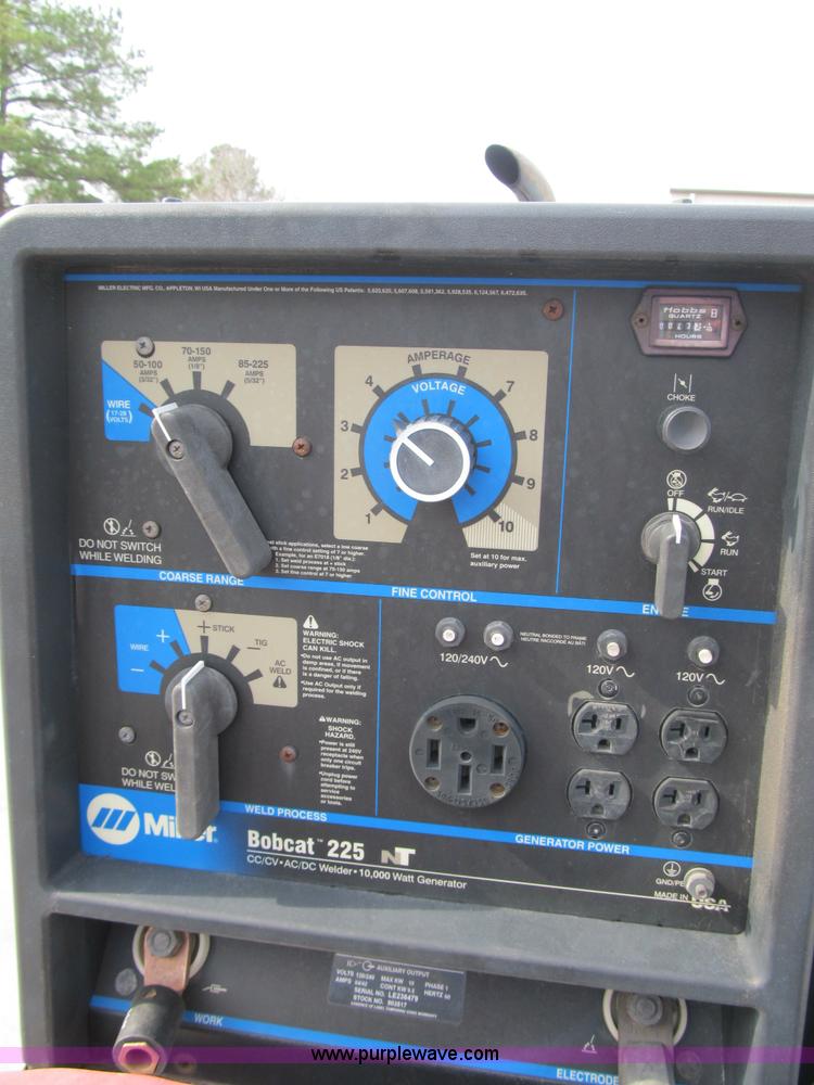 image for item A4932 2004 Ford F550 XL Super Duty service truck