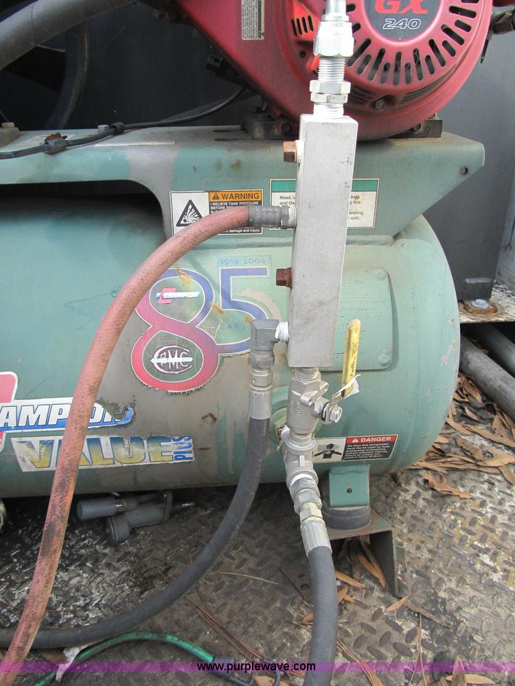 image for item A4932 2004 Ford F550 XL Super Duty service truck