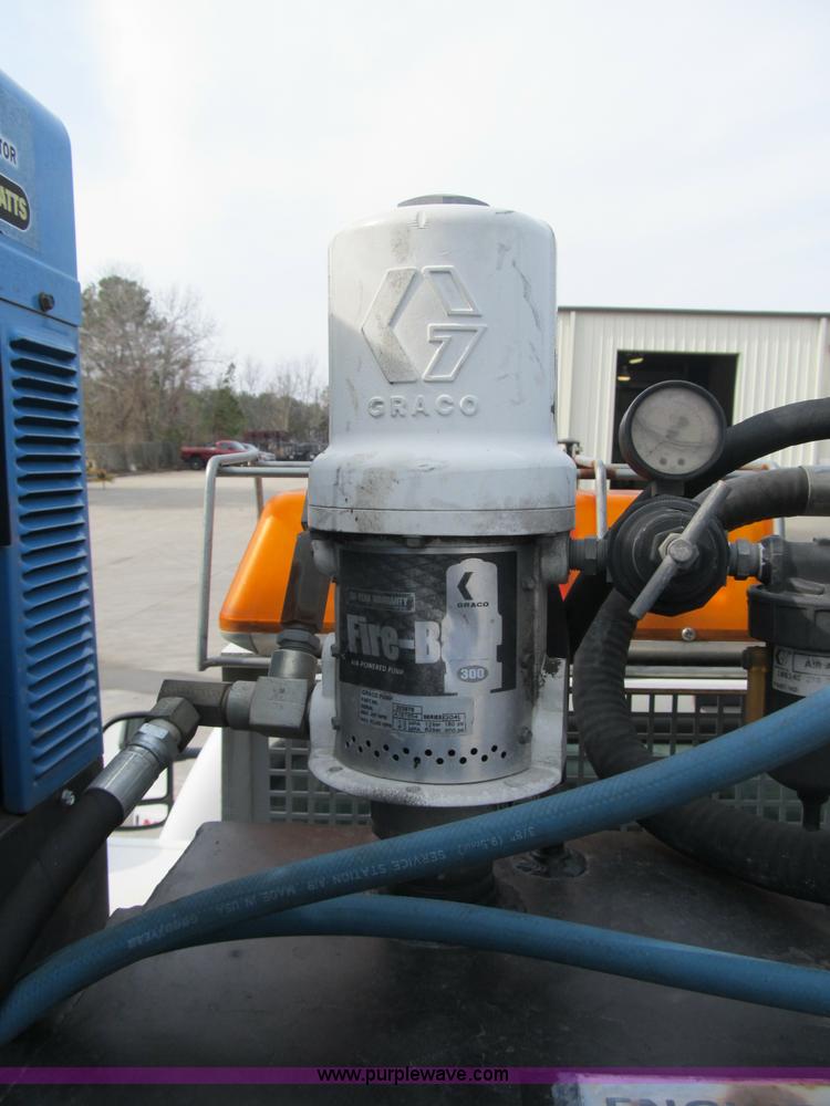 image for item A4932 2004 Ford F550 XL Super Duty service truck