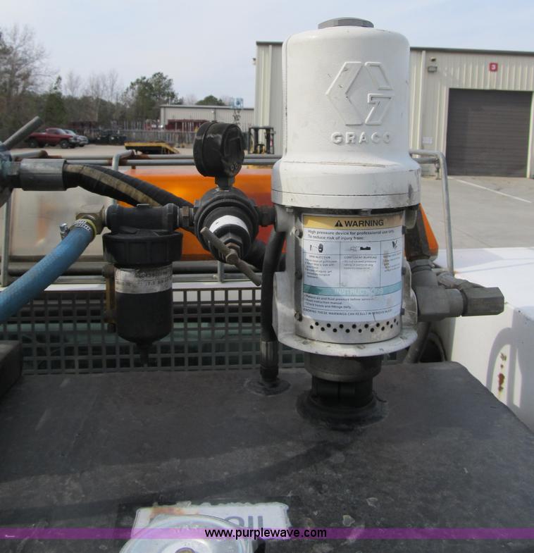 image for item A4932 2004 Ford F550 XL Super Duty service truck