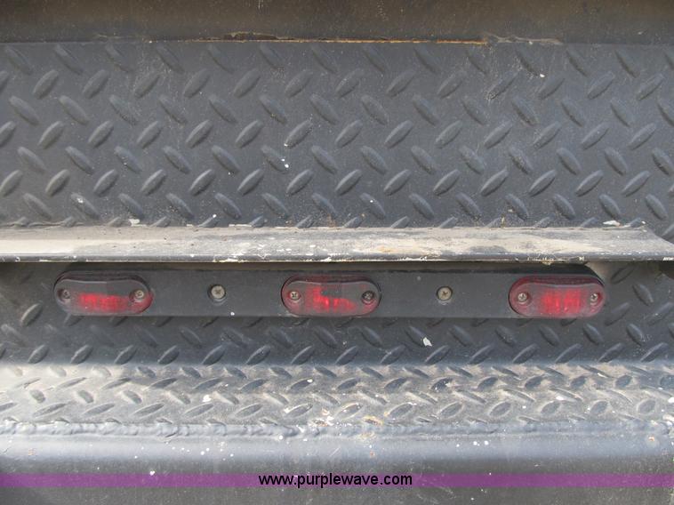 image for item A4932 2004 Ford F550 XL Super Duty service truck