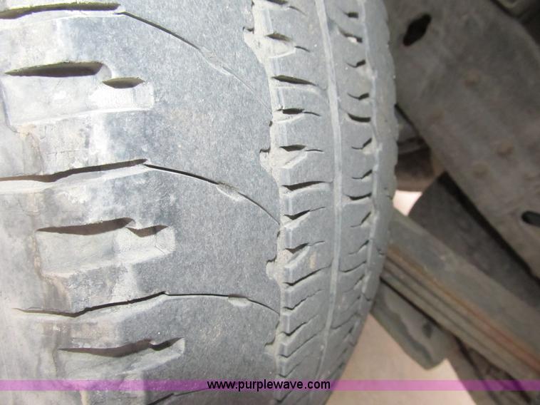 image for item A4933 2006 Ford F250 XLT Super Duty pickup truck