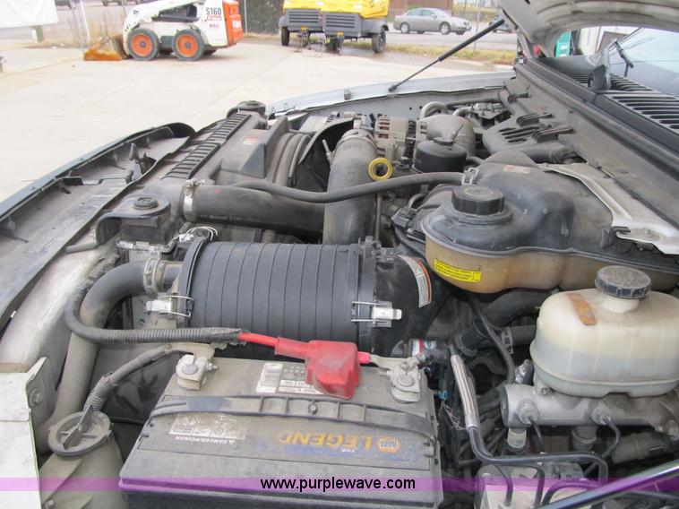 image for item A4933 2006 Ford F250 XLT Super Duty pickup truck