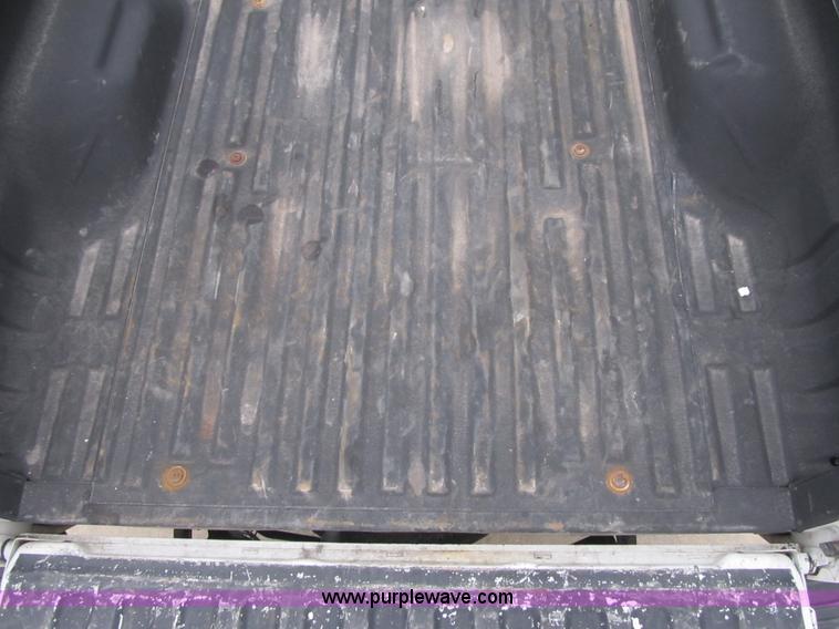 image for item A4933 2006 Ford F250 XLT Super Duty pickup truck