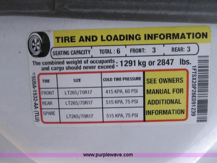 image for item A4933 2006 Ford F250 XLT Super Duty pickup truck