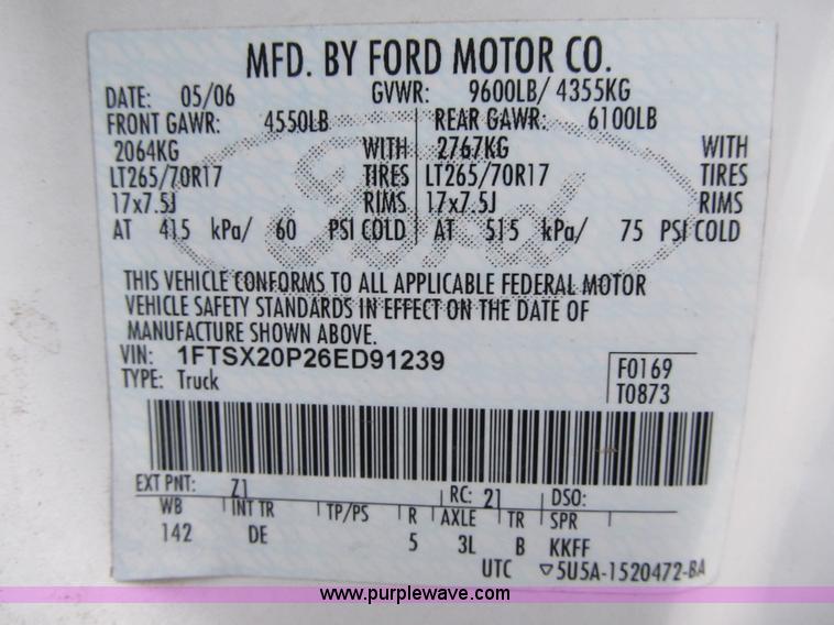 image for item A4933 2006 Ford F250 XLT Super Duty pickup truck