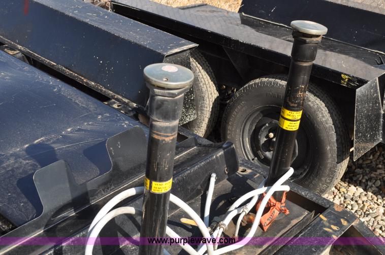 image for item A5854 2005 MGS generator trailer