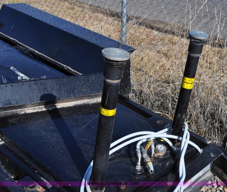 image for item A5855 2006 MGS generator trailer