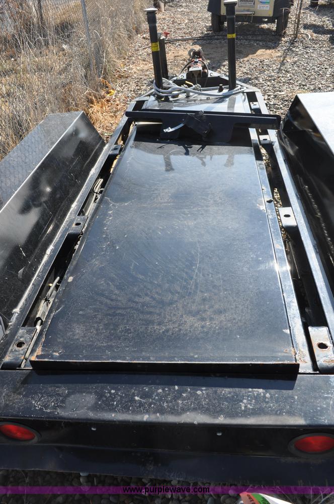 image for item A5855 2006 MGS generator trailer