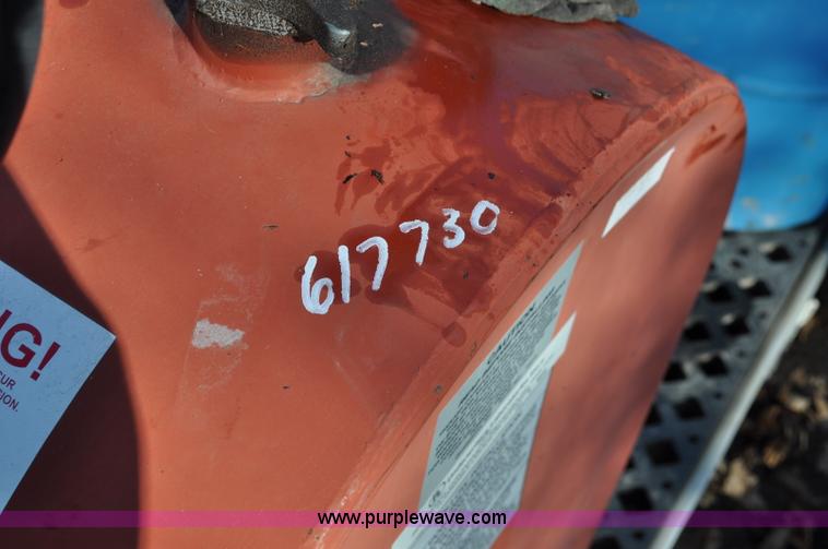 image for item A5857 275 gallon bulk oil tank