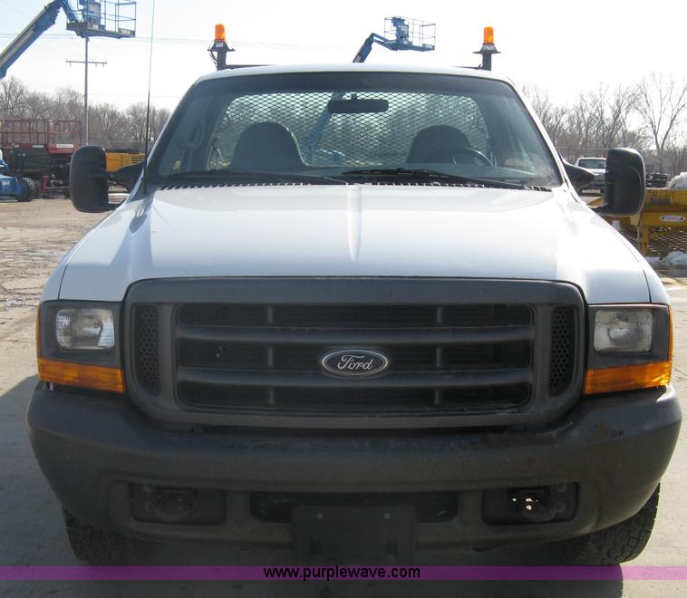 image for item A6055 2000 Ford F350 XL Super Duty pickup truck