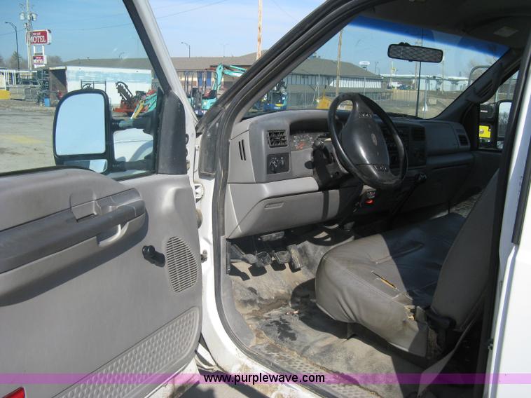 image for item A6055 2000 Ford F350 XL Super Duty pickup truck