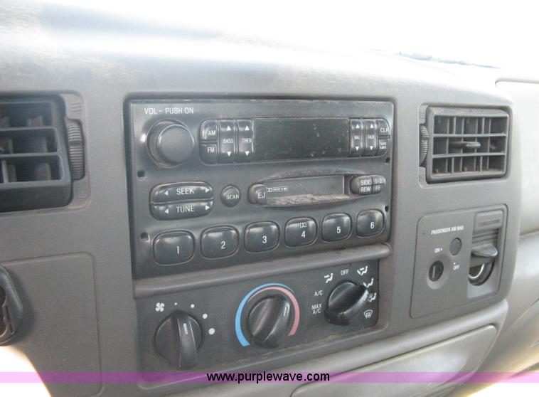 image for item A6055 2000 Ford F350 XL Super Duty pickup truck