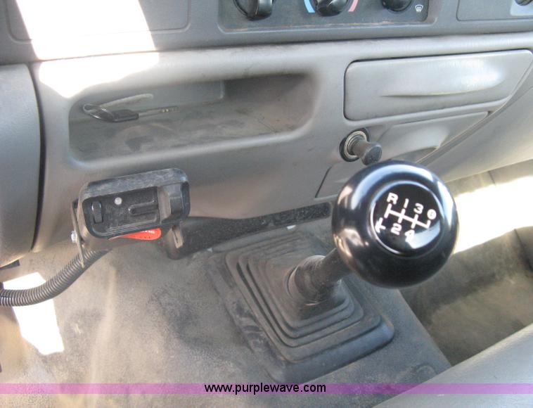 image for item A6055 2000 Ford F350 XL Super Duty pickup truck