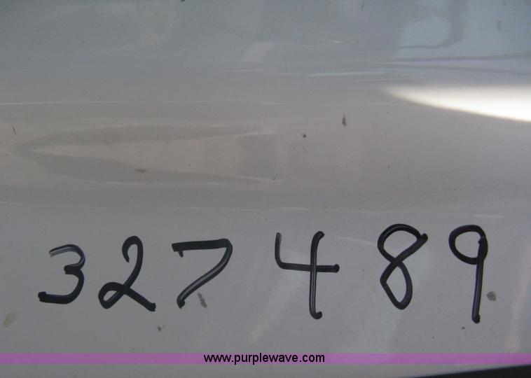 image for item A6055 2000 Ford F350 XL Super Duty pickup truck