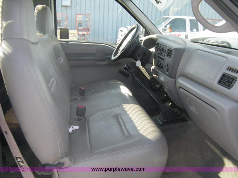 image for item A6055 2000 Ford F350 XL Super Duty pickup truck