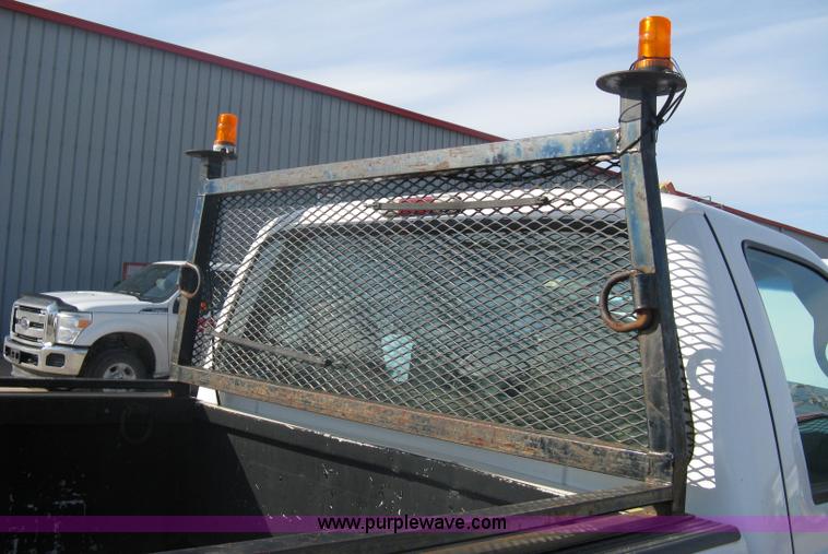 image for item A6055 2000 Ford F350 XL Super Duty pickup truck