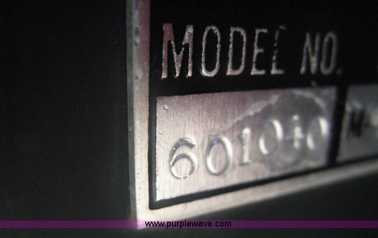 image for item A6055 2000 Ford F350 XL Super Duty pickup truck