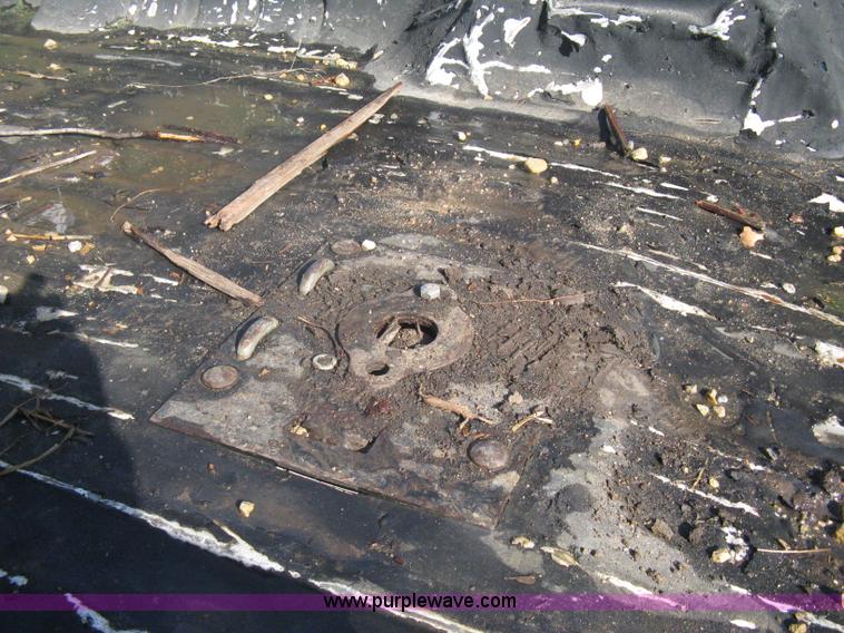 image for item A6055 2000 Ford F350 XL Super Duty pickup truck