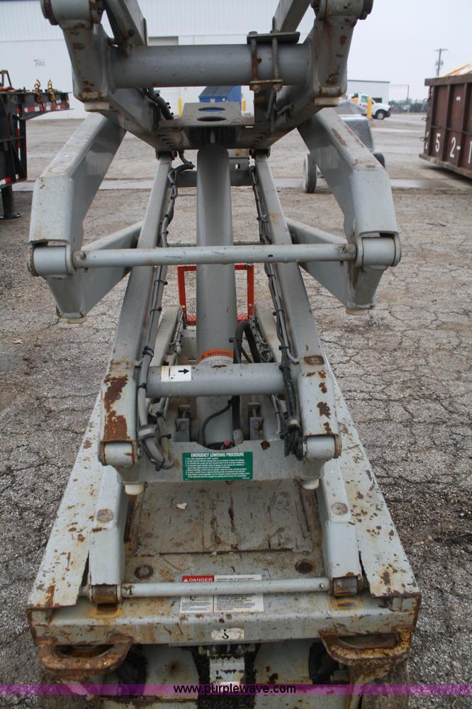 image for item A6760 2005 Skyjack SJIII 3219 scissor lift