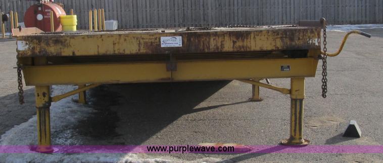 image for item A8071 Ledwell 25 portable loading dock ramp