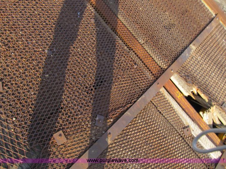 image for item A8071 Ledwell 25 portable loading dock ramp