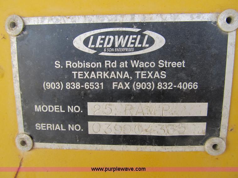 image for item A8071 Ledwell 25 portable loading dock ramp