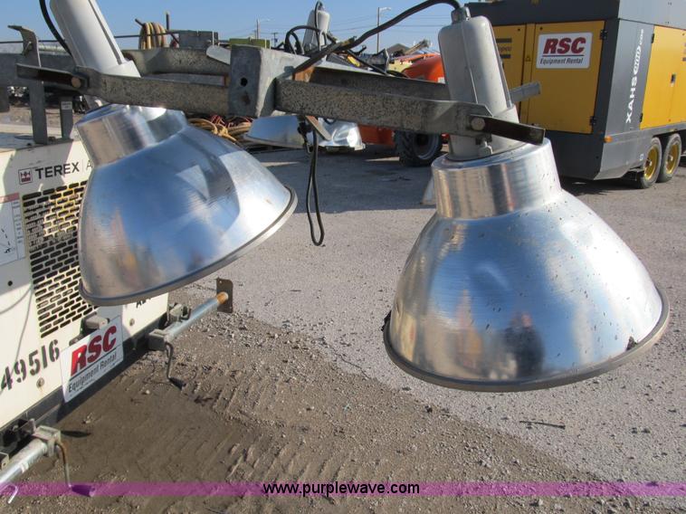 image for item B2606 2006 Amida AL4000 light tower/generator