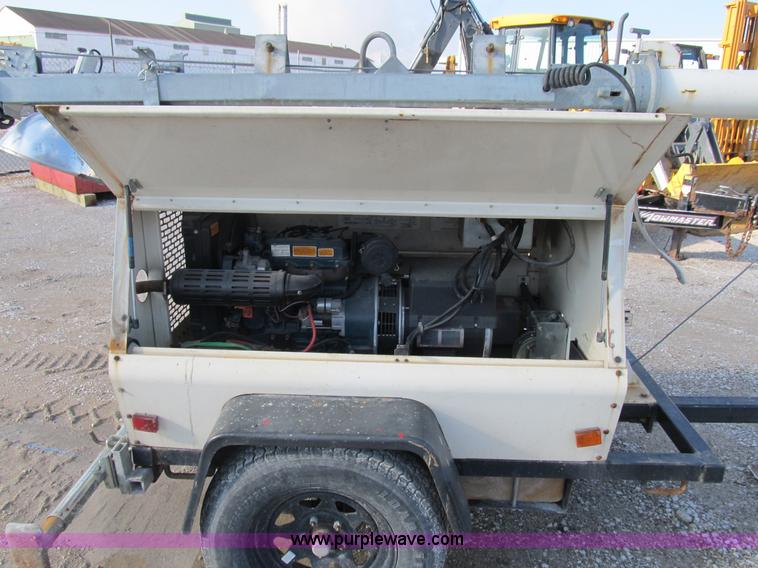 image for item B2606 2006 Amida AL4000 light tower/generator