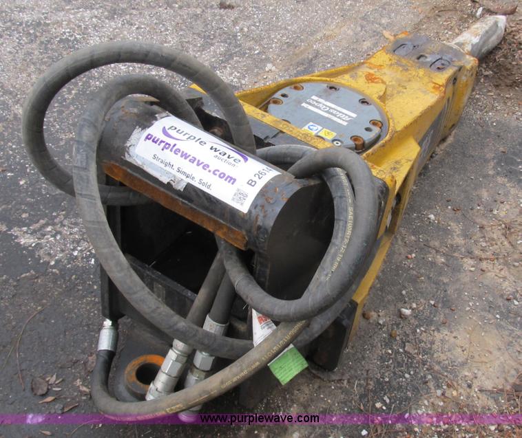image for item B2614 2005 Atlas Copco SB450 hydraulic breaker