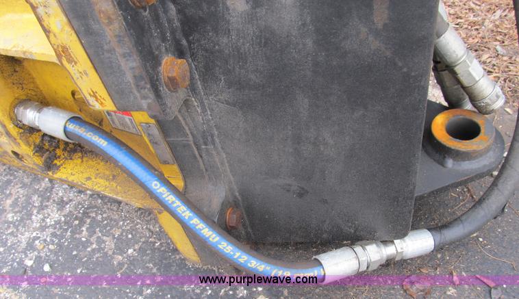 image for item B2614 2005 Atlas Copco SB450 hydraulic breaker