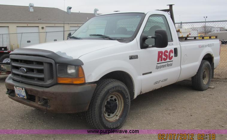image for item B5099 2000 Ford F250 XL Super Duty pickup truck