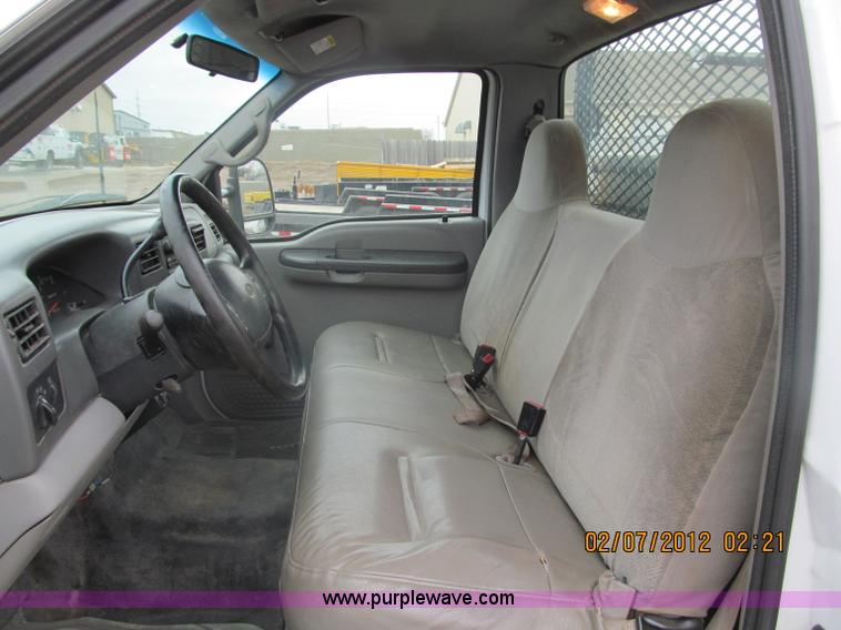 image for item B5099 2000 Ford F250 XL Super Duty pickup truck