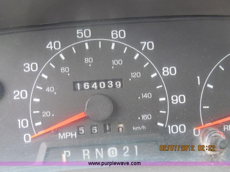 image for item B5099 2000 Ford F250 XL Super Duty pickup truck