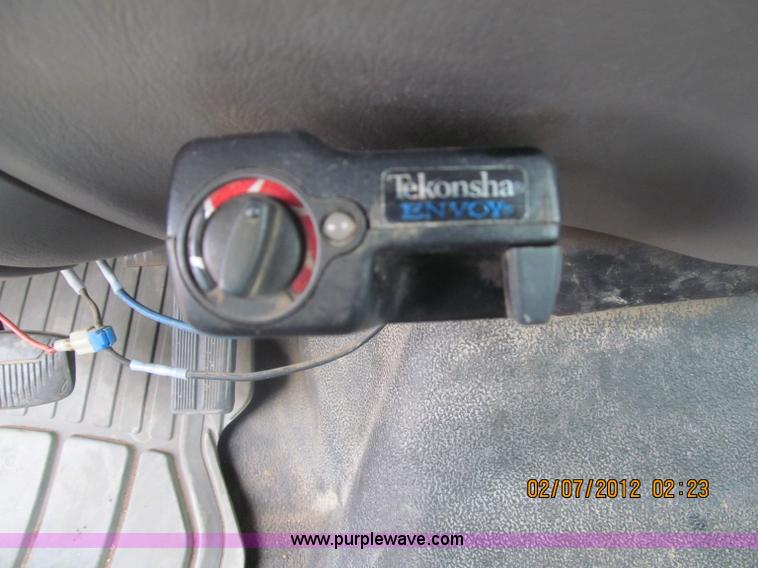 image for item B5099 2000 Ford F250 XL Super Duty pickup truck