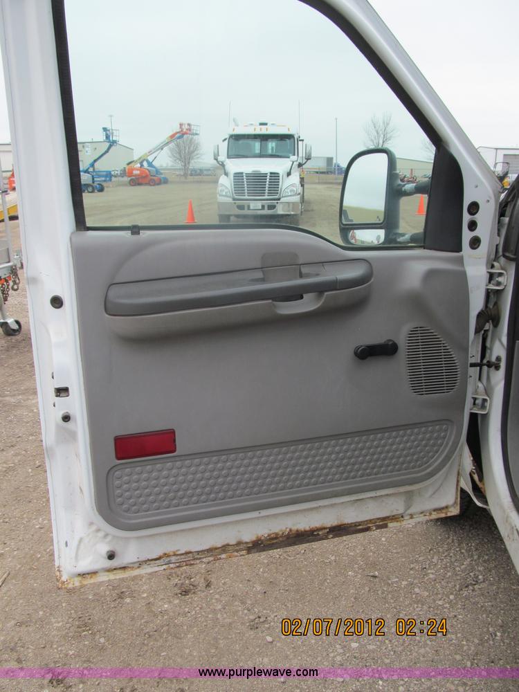 image for item B5099 2000 Ford F250 XL Super Duty pickup truck