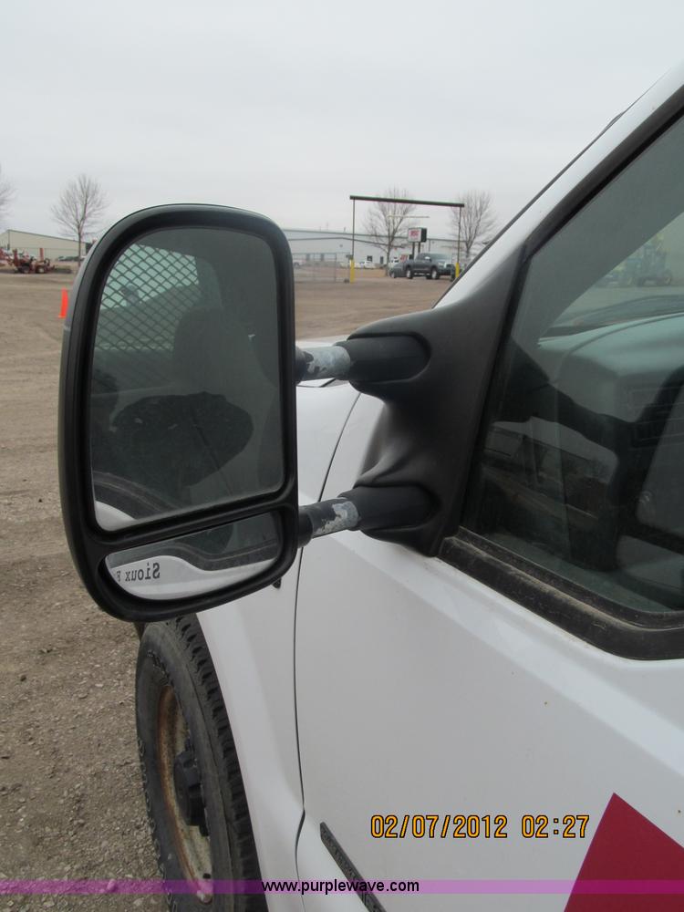 image for item B5099 2000 Ford F250 XL Super Duty pickup truck