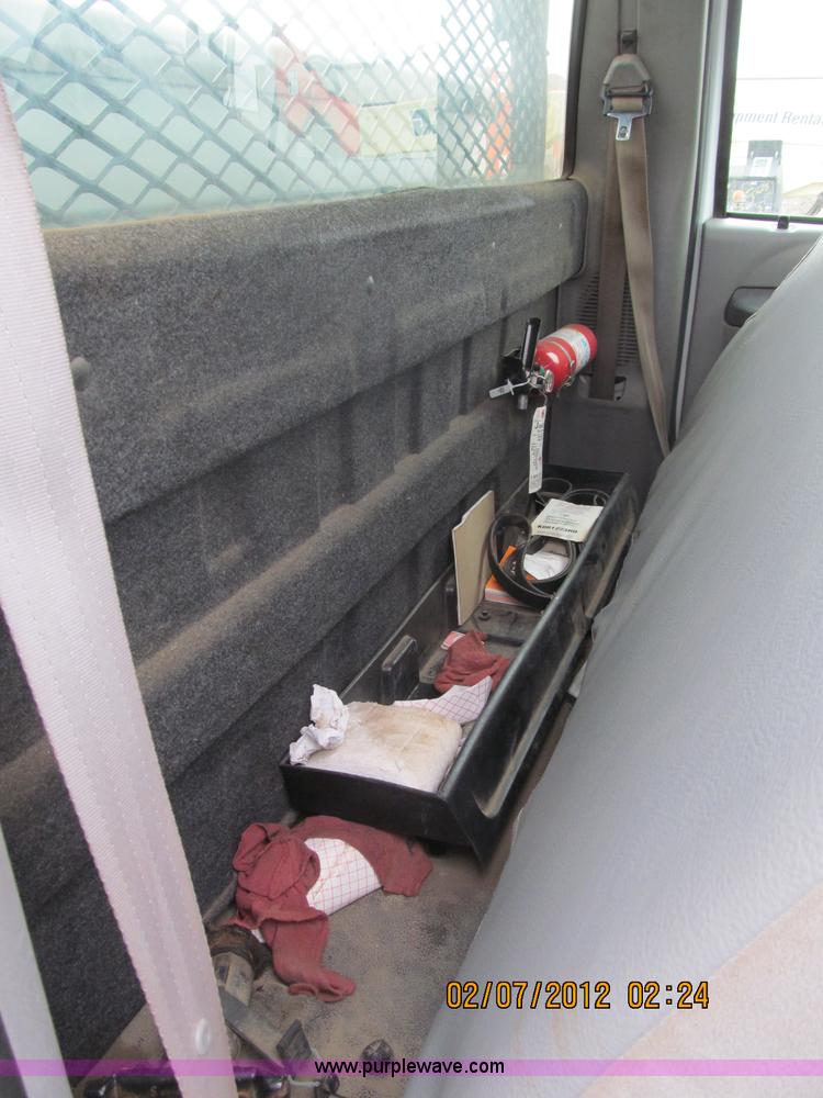 image for item B5099 2000 Ford F250 XL Super Duty pickup truck