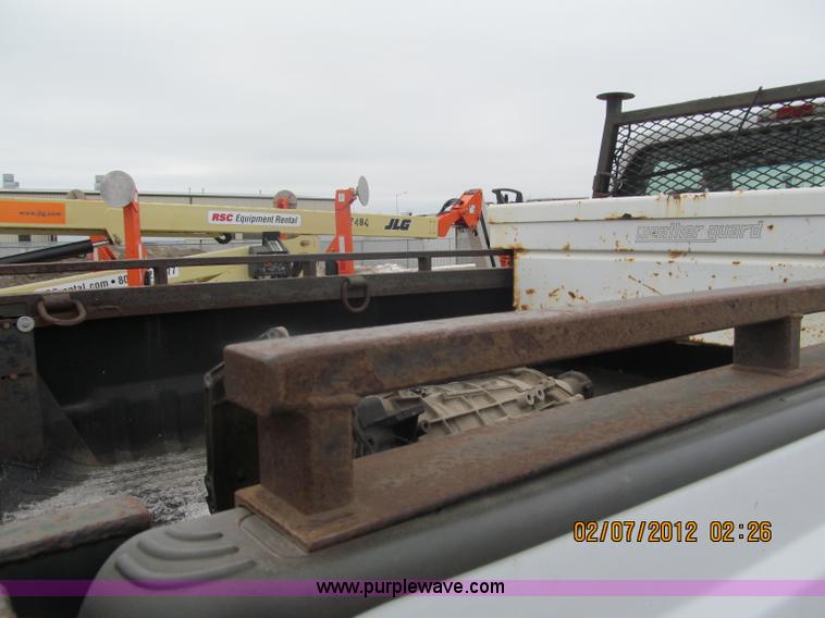 image for item B5099 2000 Ford F250 XL Super Duty pickup truck